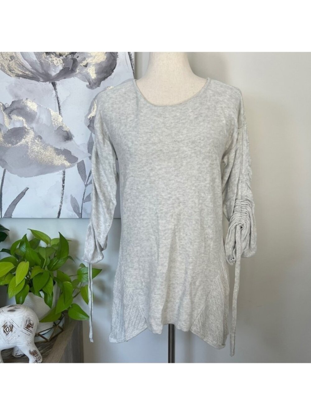 Moth Anthropologie Gray Asymmetrical Knit Tunic Sweater Ruched Sleeves Boho